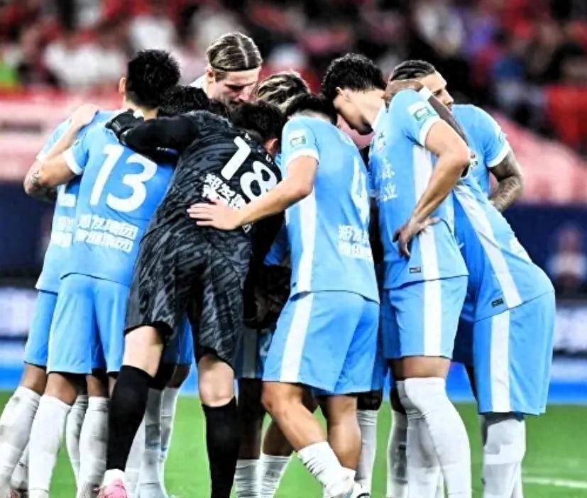 九游体育-F1季后赛焦点战:岭南麒麟队逆转岭东旋风队,客场强势带走胜利。高压逼抢成功的简单介绍