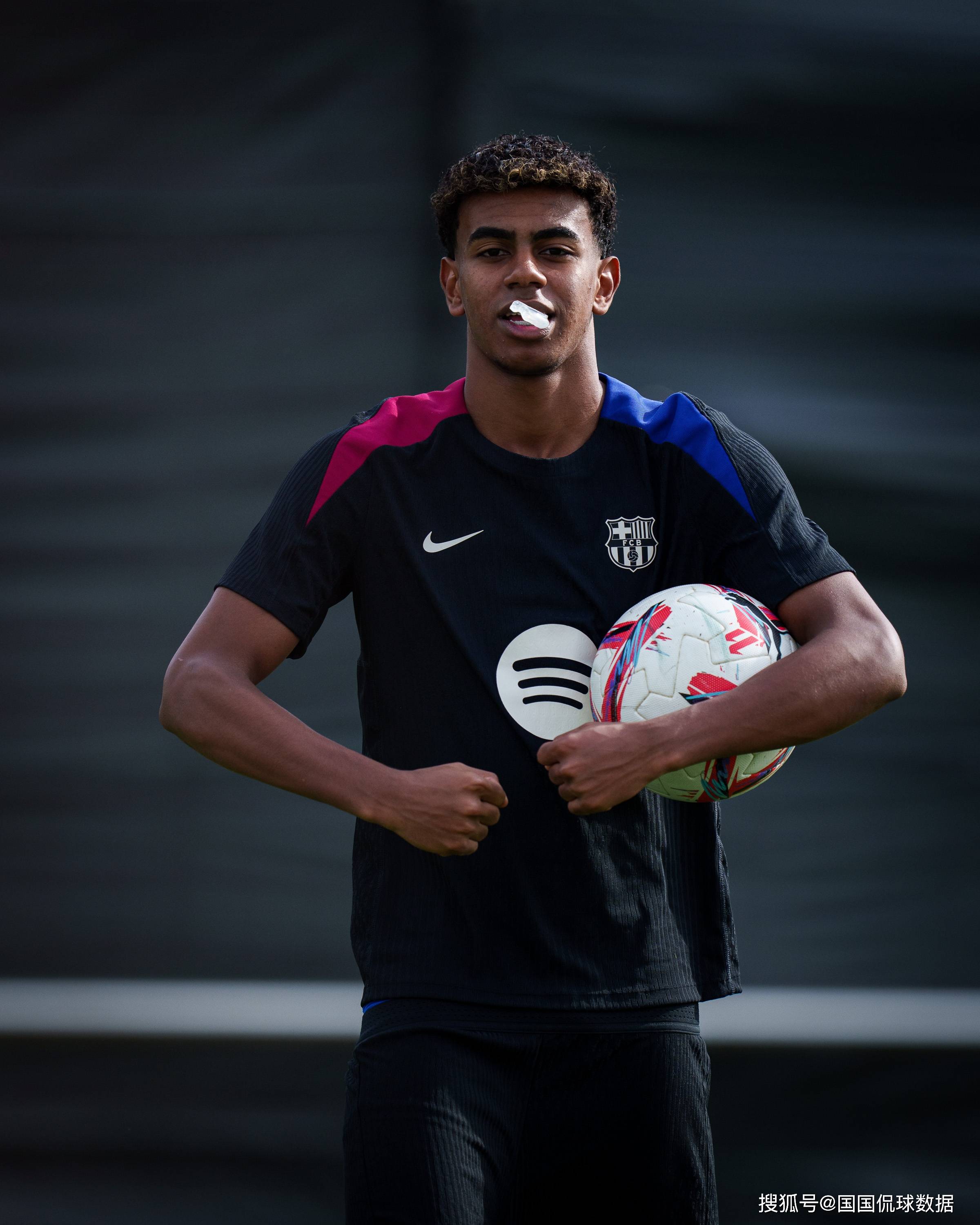 九游-冲刺阶段西甲焦点战;上海久事更衣室发声;信心回归;细节决定成败(台湾海峡最窄处多少公里)