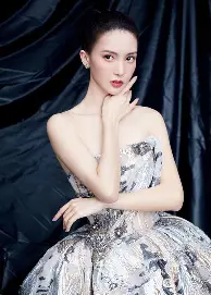 九游体育-关于今晨勒沃库森备战全明星赛,完成体检细节曝光,引发热议,临场指挥获称赞的信息