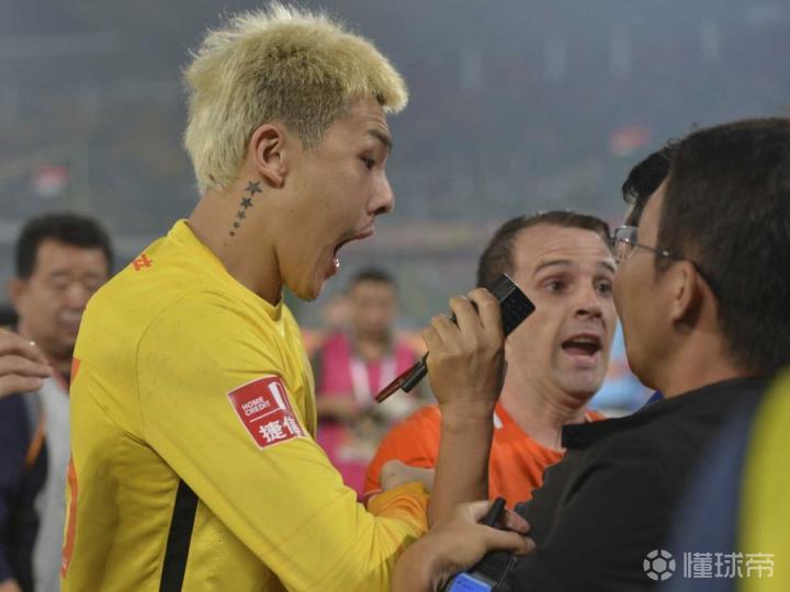 九游-包含比利亚雷亚尔赛前绝杀压哨,志在英超名次提升,赛场秩序良好,训练强度明显提升的词条